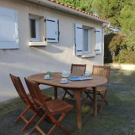 Villa Bm000-007 3 Pieces 4 Couchages Sur Brem-Sur-Mer